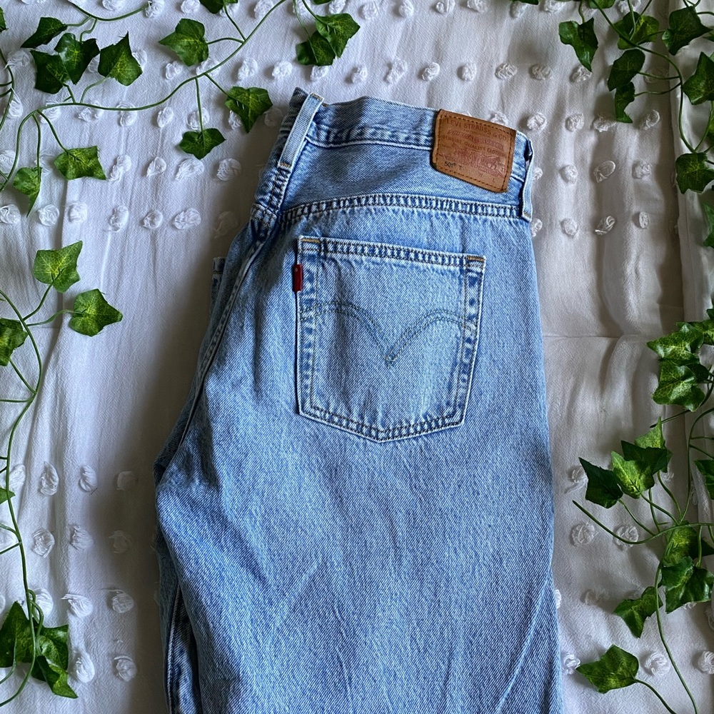 Levi jeans